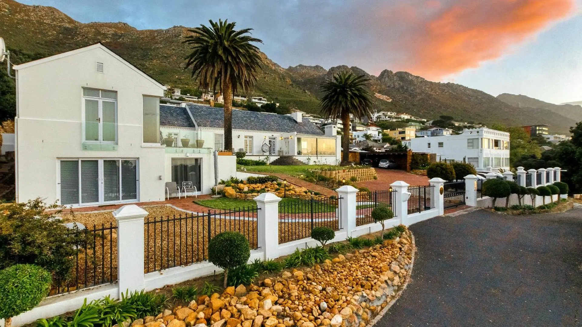 Gasthof Hotel Manor On The Bay Gordonʼs Bay